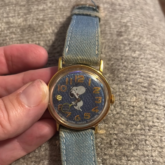 Vintage Snoopy Blue and Gold Watch with denim Leather Strap - Picture 6 of 7